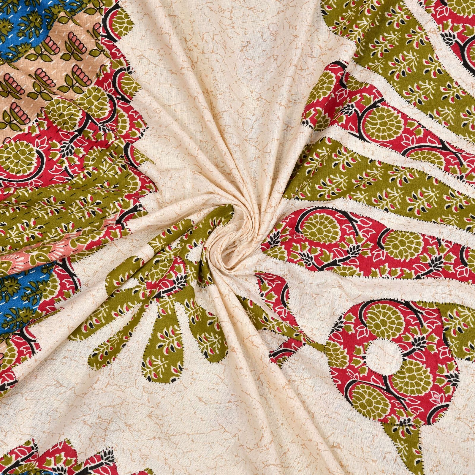 Rajasthani Traditionally Printed Cotton Doublebed Bedsheet With Pack of 2 Pillow Covers - Image 4