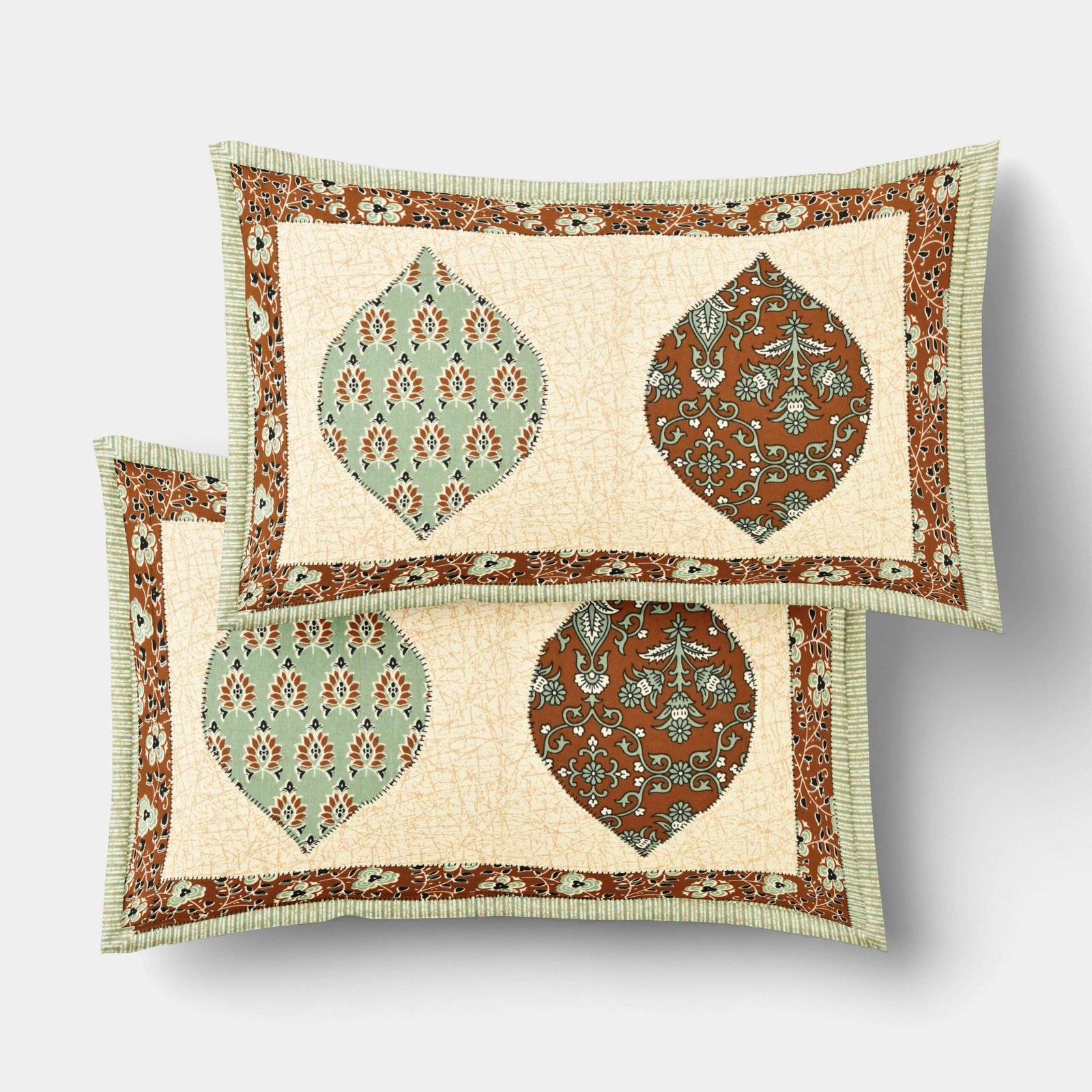 Rajasthani Traditionally Printed Cotton Doublebed Bedsheet With Pack of 2 Pillow Covers - Image 4
