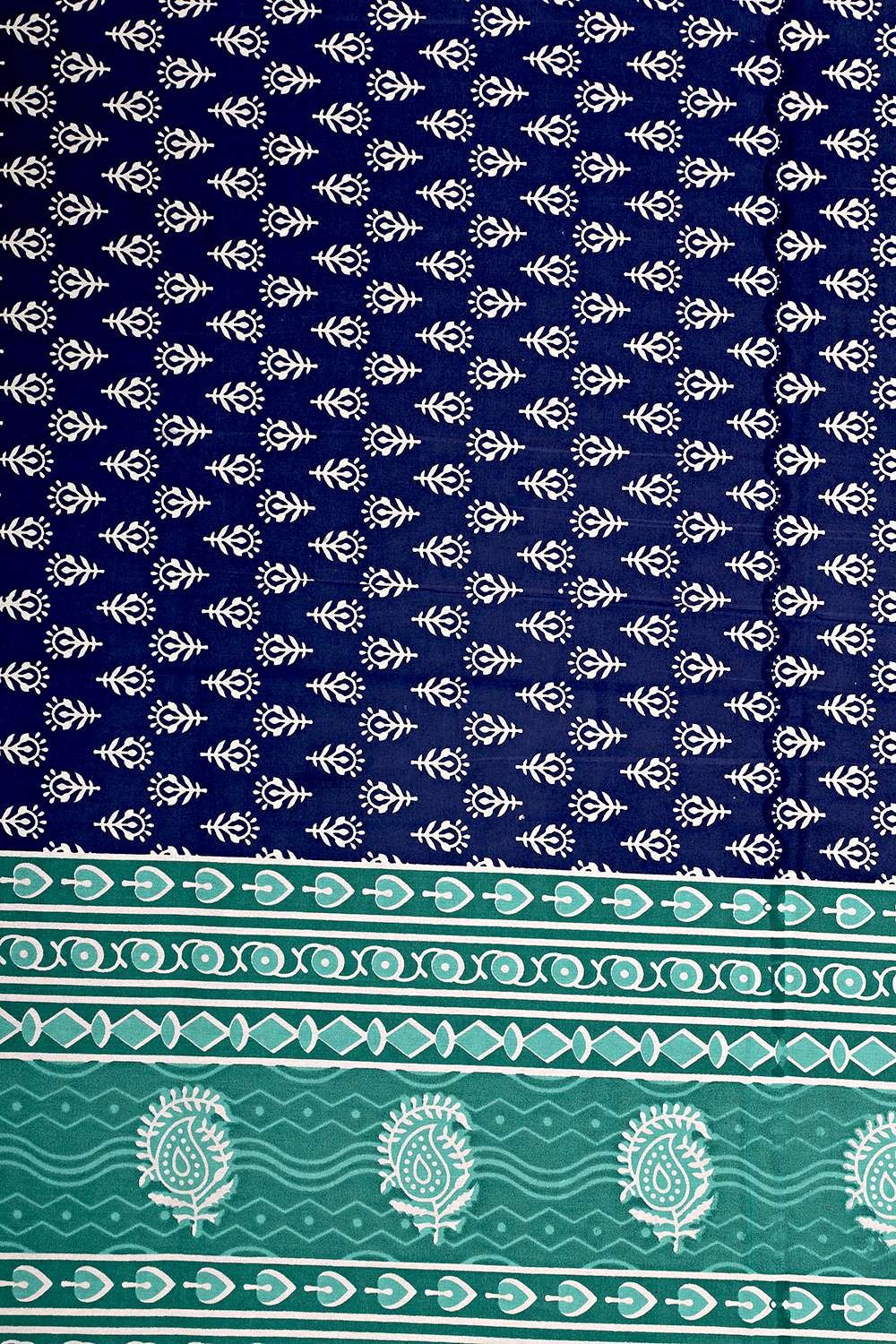 Rajasthani Traditionally Printed Cotton Doublebed Bedsheet With Pack of 2 Pillow Covers - Image 3